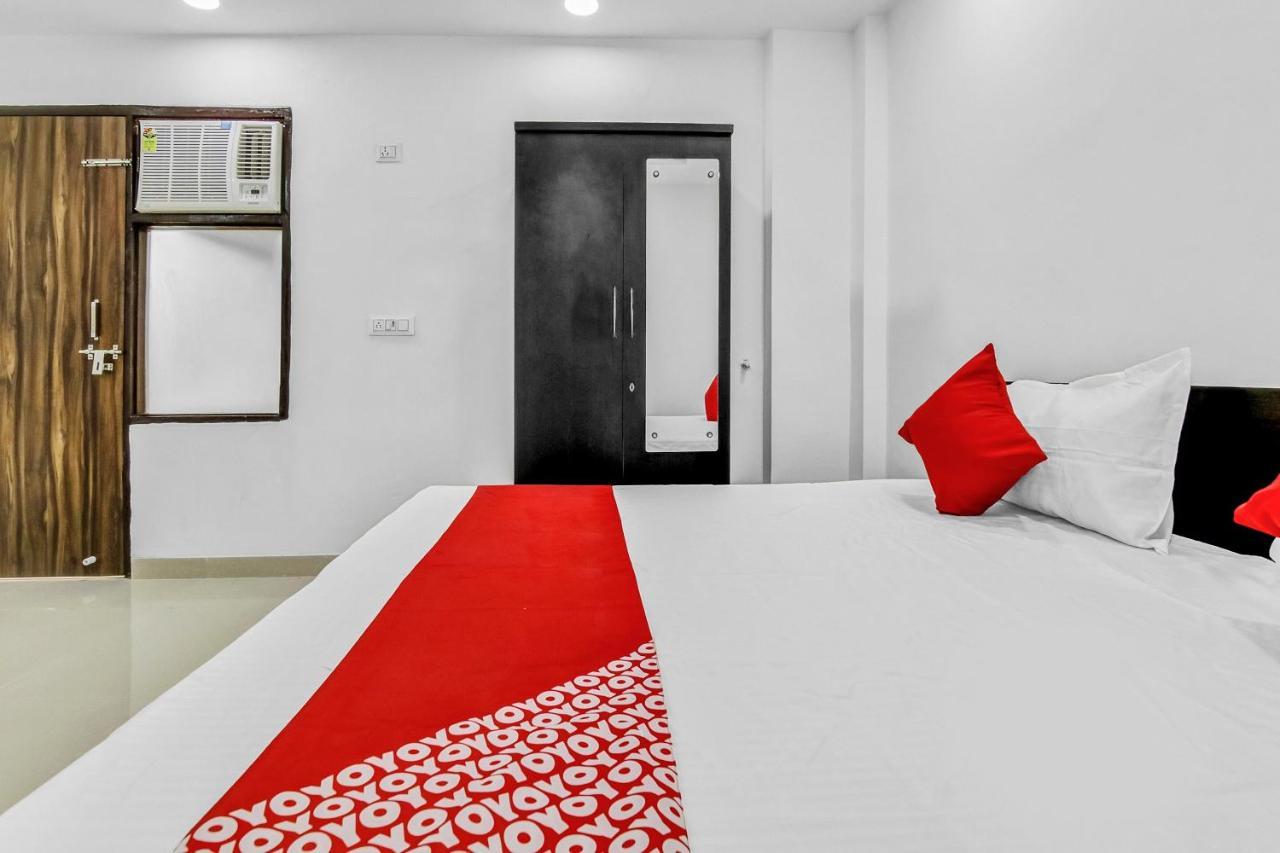 Flagship Hotel Secret Mirage Near Rithala Metro Station New Delhi Extérieur photo