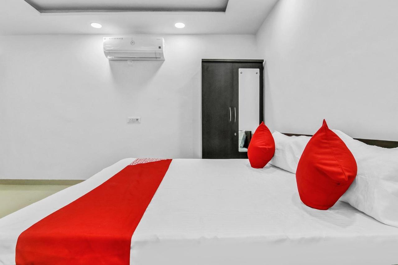 Flagship Hotel Secret Mirage Near Rithala Metro Station New Delhi Extérieur photo