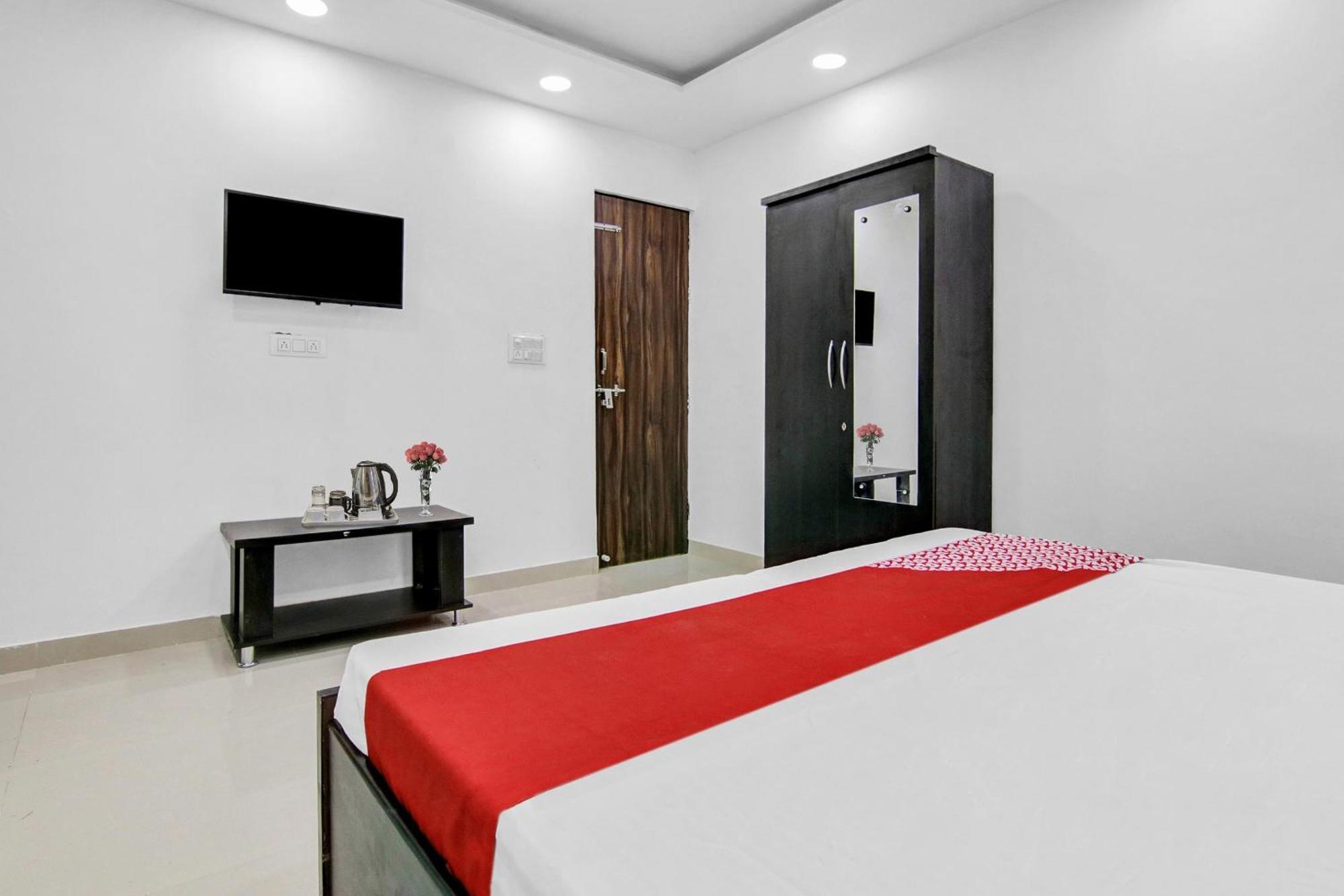 Flagship Hotel Secret Mirage Near Rithala Metro Station New Delhi Extérieur photo