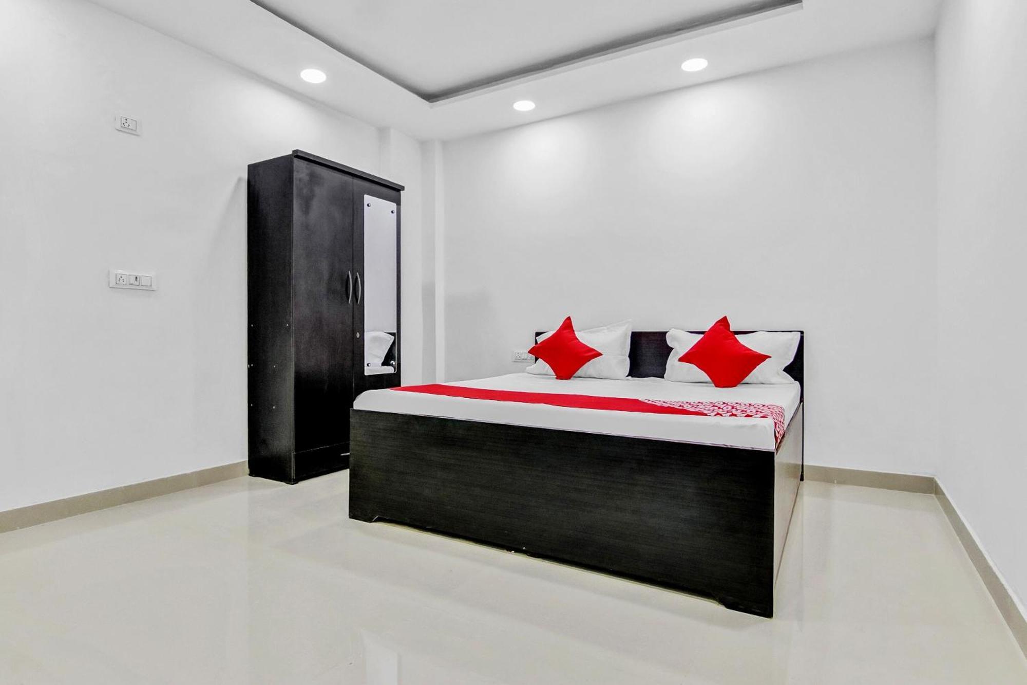 Flagship Hotel Secret Mirage Near Rithala Metro Station New Delhi Extérieur photo