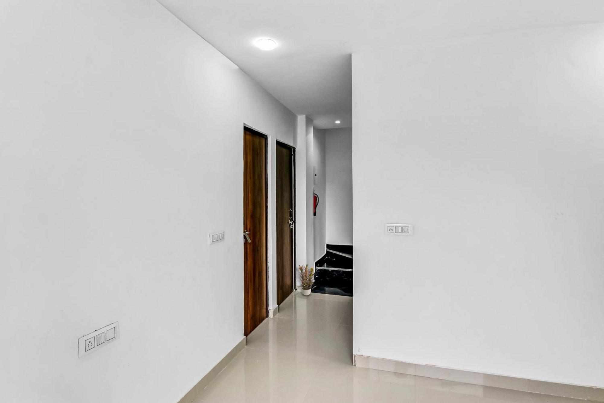 Flagship Hotel Secret Mirage Near Rithala Metro Station New Delhi Extérieur photo