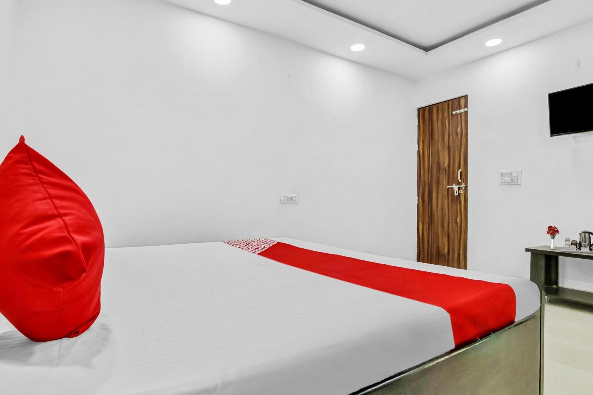 Flagship Hotel Secret Mirage Near Rithala Metro Station New Delhi Extérieur photo