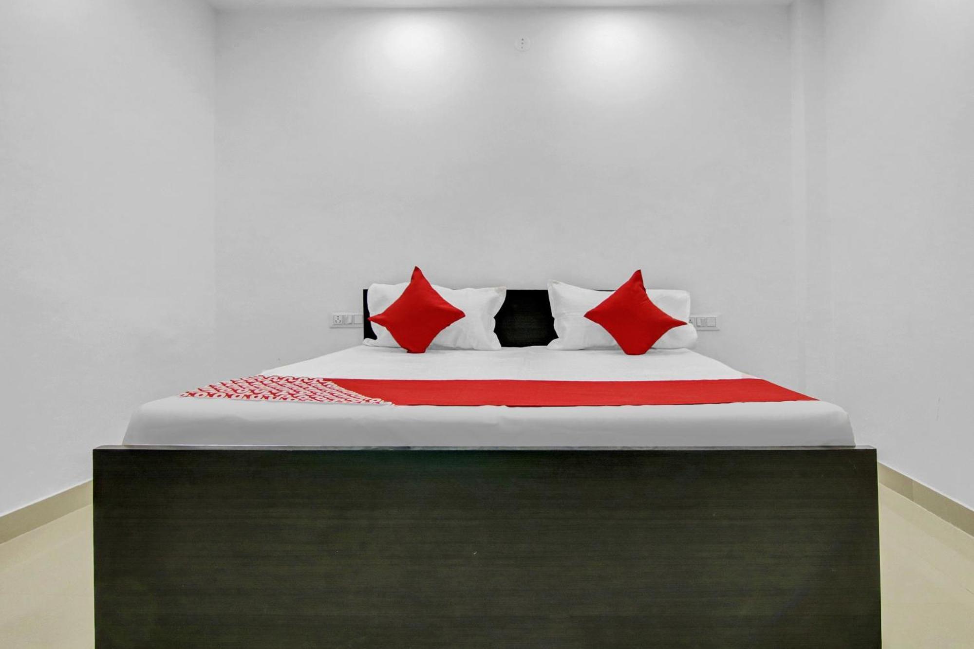 Flagship Hotel Secret Mirage Near Rithala Metro Station New Delhi Extérieur photo