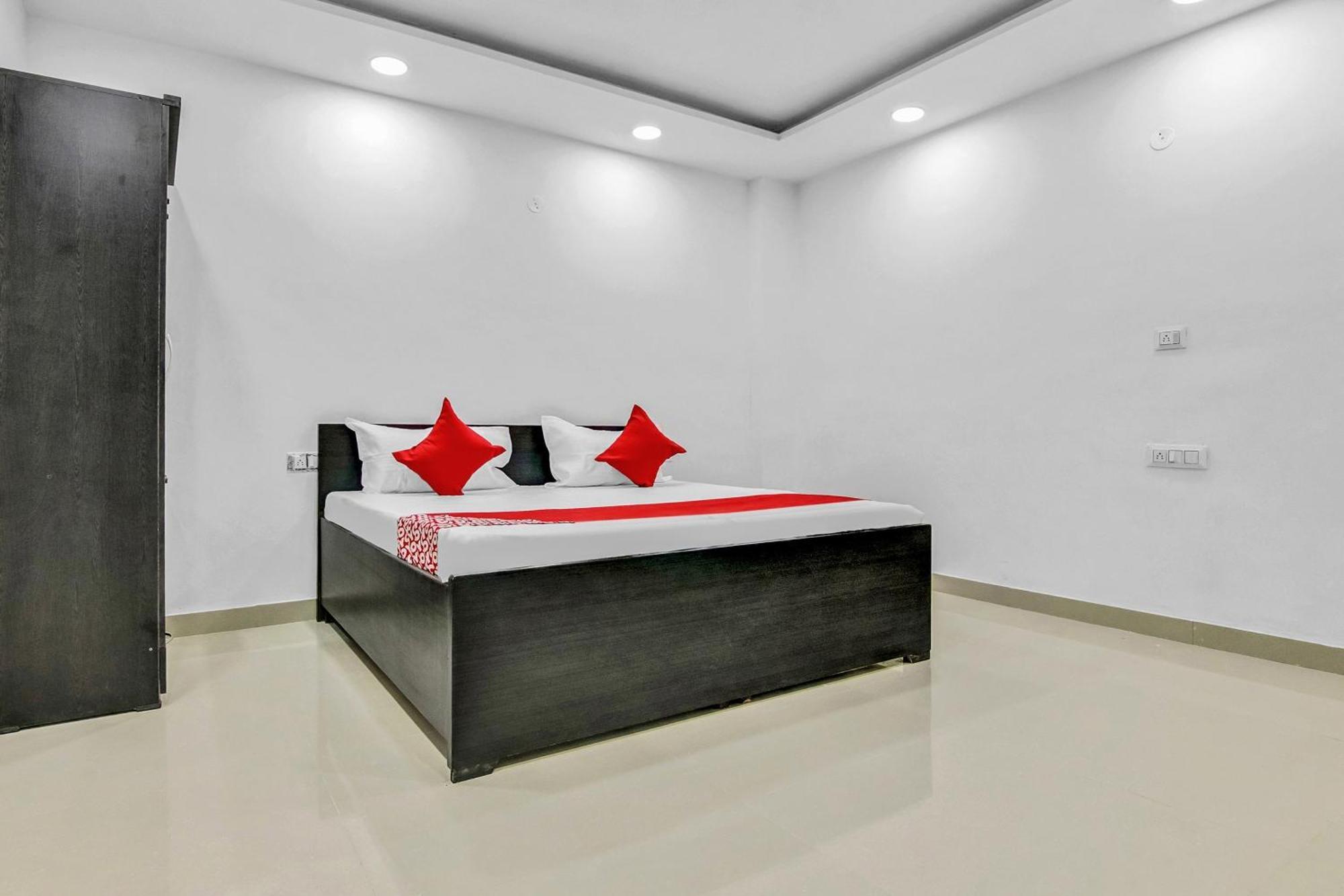 Flagship Hotel Secret Mirage Near Rithala Metro Station New Delhi Extérieur photo